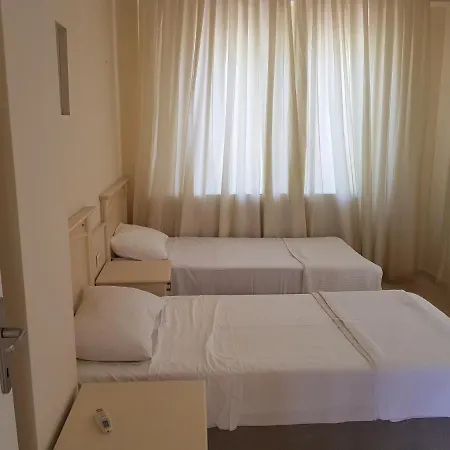 Goldcity 3 Bedroom *